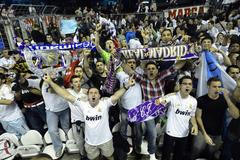 Fanoušci přerušili přípravný zápas Realu