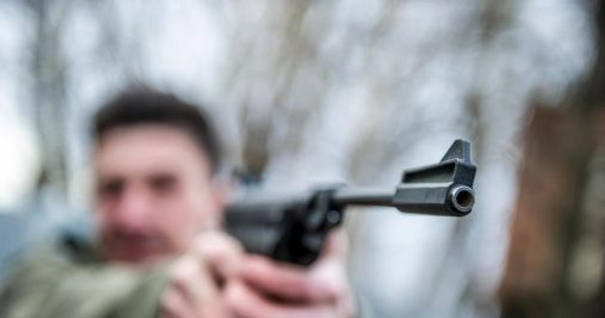 Na hypotéku zapomeňte. A dětem rušíme účty. Banky dusí klienty, kteří vyrábí zbraně 