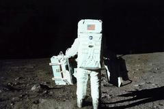 simulované přistání na Měsíci