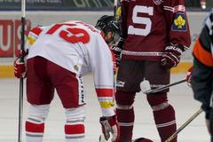 FOTO Pech s bolestí na ledě, ale Sparta s Olomoucí nepadla
