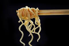 čínské nudle, restaurace, jídlo