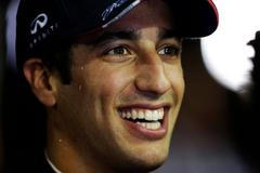 Daniel Ricciardo během VC Singapuru  2014