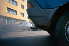 Emise, výfuk, kouř z výfuku, ilustrační foto