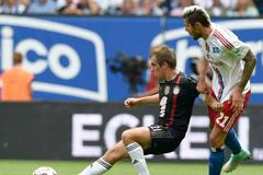 Hamburk vs Bayern (Lahm a Behrami)