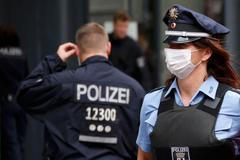 Žena zkolabovala ve čtvrti Pankow.