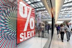 Sleva, slevy, výprodej, nakupování, obchody, ilustrační foto