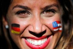 Fanynka na MS ve fotbale 2014