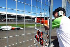 F1: informační tabule