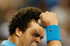 Jo-Wilfried Tsonga je v osmifinále Australian Open 2014