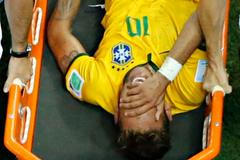 MS 2014, Brazílie-Kolumbie: zraněný Neymar