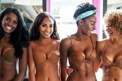 Spodní prádlo pro ženy tmavé pleti