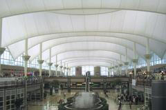 Nejhezčí letiště světa - Denver - "International Airport"