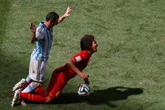 MS 2014, Argentina-Belgie: Lionel Messi - Axel Witsel
