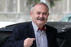 VV Fotbalové asociace ČR: František Hrdlička