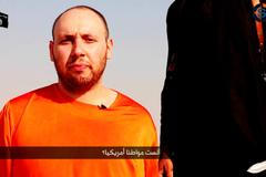 Steven Sotloff na videu Islámského státu