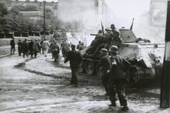 Foto: Vlasovci v květnové Praze na unikátních snímcích