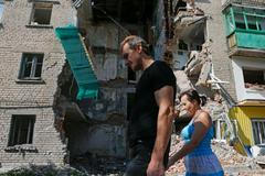 Poškozená budova ve Snižném