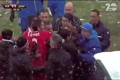 Kouč CSKA Sofia zkolaboval po zásahu sněhovou koulí