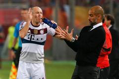 Robben reaguje na pokyny Guardioly