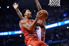 NBA: Chicago Bulls vs. Toronto Raptors (Derrick Rose)
