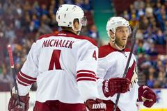 NHL: Preseason-Arizona Coyotes at Vancouver Canucks (Michálek, Joe Vitale)
