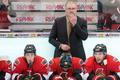 Paul MacLean na střídačce Ottawy Senators