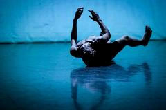 Collective Loss of Memory