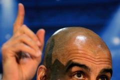 Pep Guardiola na tiskové konferenci v Plzni