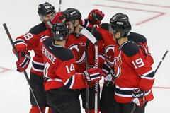 VIDEO Jágrův první gól. Zbavil se třech hráčů a jel dorážet