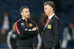Louis van Gaal a Ryan Giggs v Premier League