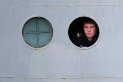 Ruští námořníci opustili Francii, kde se učili s lodí třídy mistral