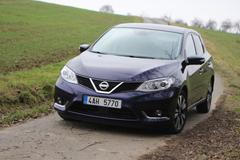 Nissan Pulsar - předek