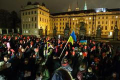 Demonstace na Hradčanském náměstí