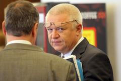 Sněmovna si volí vedení