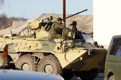 Rusové u základny Belbek.