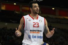 VTB liga, Nymburk - CSKA Moskva: Christianb Burns