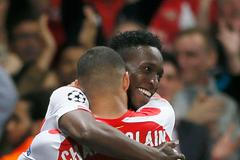 Danny Welbeck slaví branku Arsenalu