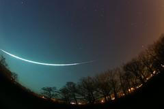 Výřez z celooblohového snímku bolidu EN091214