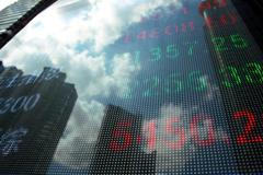 Ekonomika, investice, burza, ilustrační foto