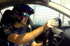 Sebastian Vettel si zkouší trať v Soči v Infiniti Q50 Hybrid