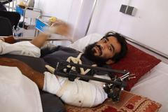 Raději umřu, než by ses mě dotkl, slyší lékař v Afghánistánu