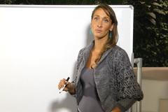 E-shop chce dostat obrazy mladých umělců na zdi obýváků