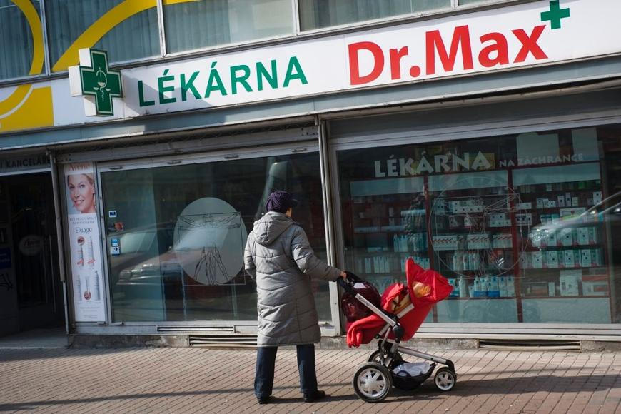 Dr. Max kupuje 15 lékáren z řetězce Moje lékárna