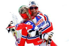 MS 2015, 630 km klasicky Ž: Therese Johaugová a Marit Björgenová