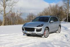 Porsche Cayenne Turbo - čelní