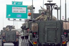 Američtí vojáci nadšeně komentují svůj průjezd Českem