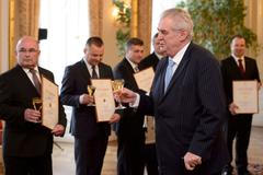 Miloš Zeman s vinaři