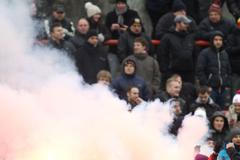 Federální vzpomínka: dýmovnice, Slováci a policie