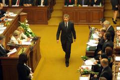 První schůze nové sněmovny