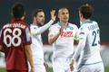Trabzonspor-SSC Neapol: Gonzalo Higuaín, Gokhan Inler, Manolo Gabbiadini z Neapole slaví gól